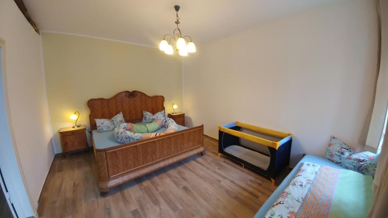 Mirabellenhof - Kleine Ferienwohnung Mit Altstadtblick Biesenthal Екстериор снимка